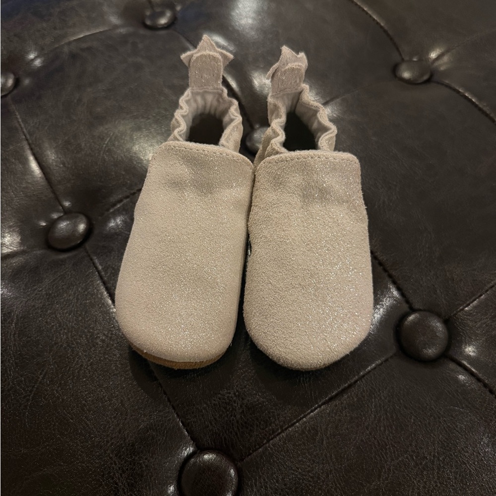Robeez Sparkly Cream Baby Shoes